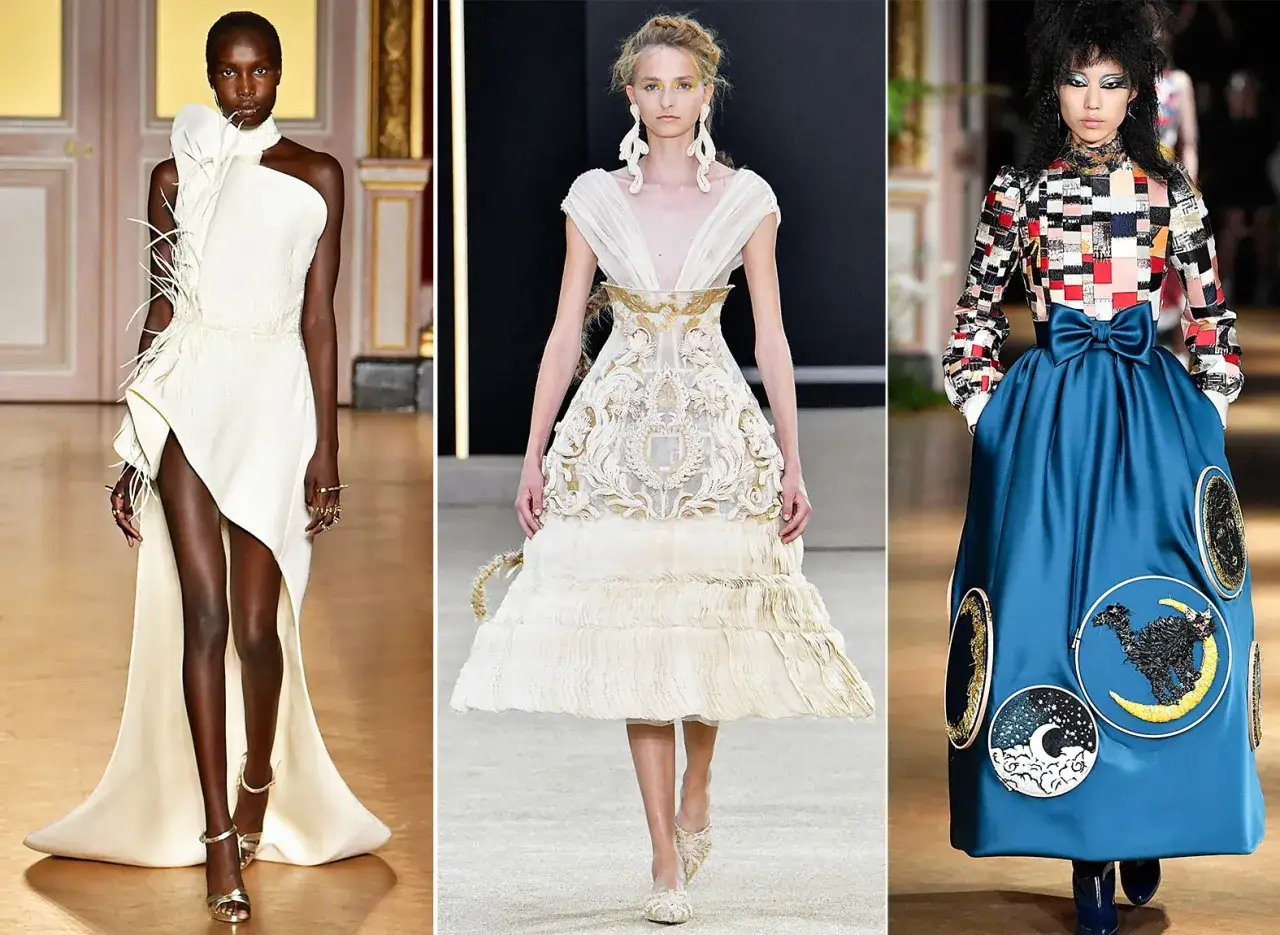 Trzy kreacje haute couture: biała asymetryczna suknia z piórami, kremowa sukienka z bogatymi zdobieniami i niebieska z motywami księżyca i kota.